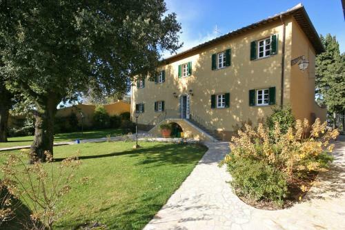 Volterra Apartment Sleeps 2