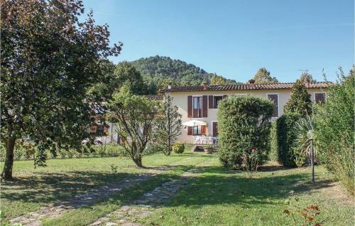 Three-bedroom Holiday Home In Vorno -lu-