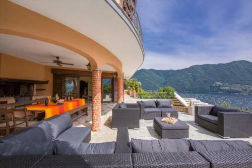 Barclaino Villa Sleeps 16 Pool Air Con