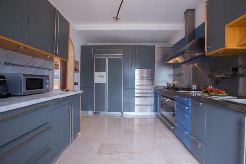 Barclaino Villa Sleeps 16 Pool Air Con