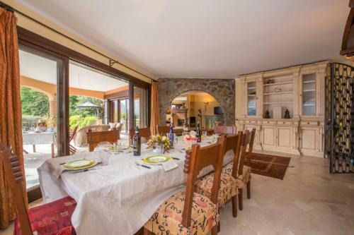 Barclaino Villa Sleeps 16 Pool Air Con