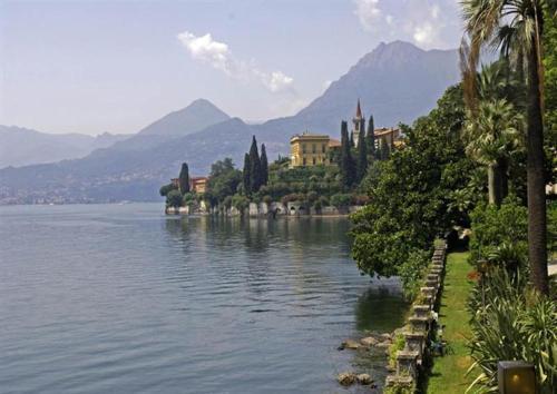 Varenna Apartment Sleeps 4