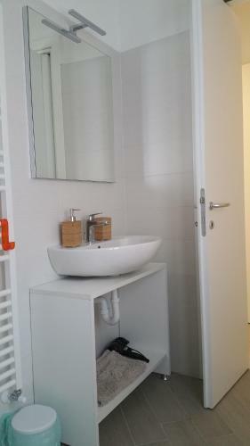 Hostal Belsorrisovarese