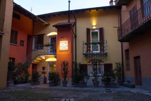 Hostal Belsorrisovarese