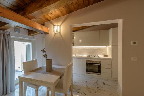 Marie Claire Apartments & Spa