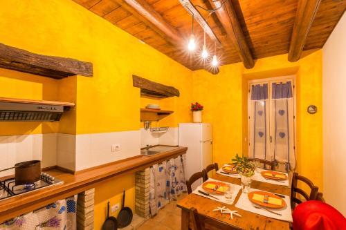 Apartment In Vasto/abruzzen 33475