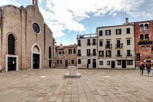 Charming Castello Apartments