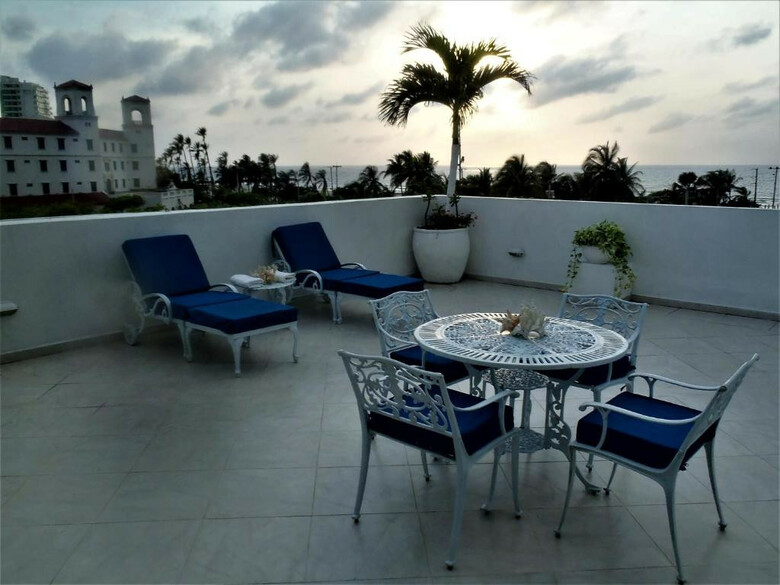 Hotel Coral Reef