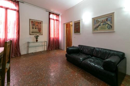 Hostal Sleep 4 House