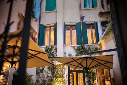 Hotel Liassidi Wellness Suites