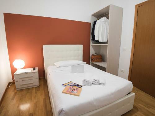 Hostal Rentroom Verona - Italianflat