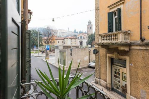 Isolo Holiday Apartment