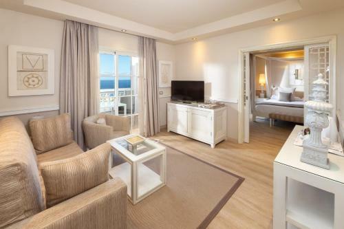 Hotel Riu Garoe