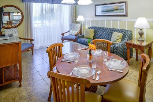Hotel The Cove On Ormond Beach