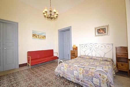Viagrande Villa Sleeps 8 Wifi