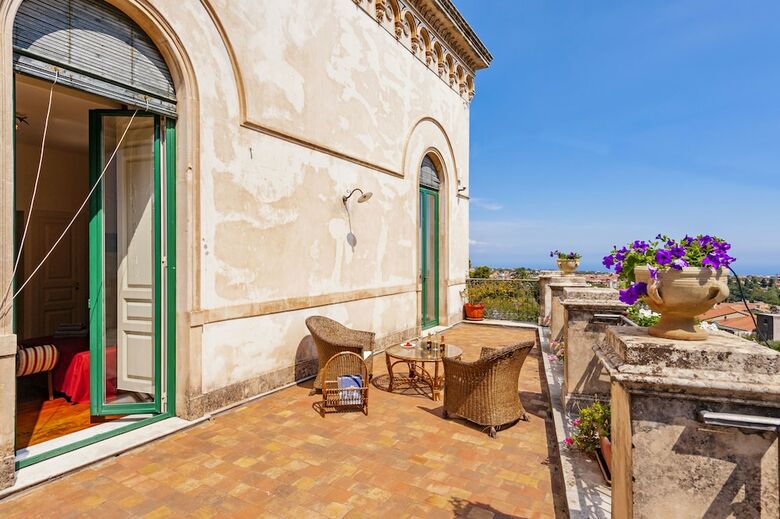 Hostal Villa Di Leo Borgo Viscalori