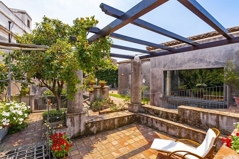 Hostal Villa Di Leo Borgo Viscalori