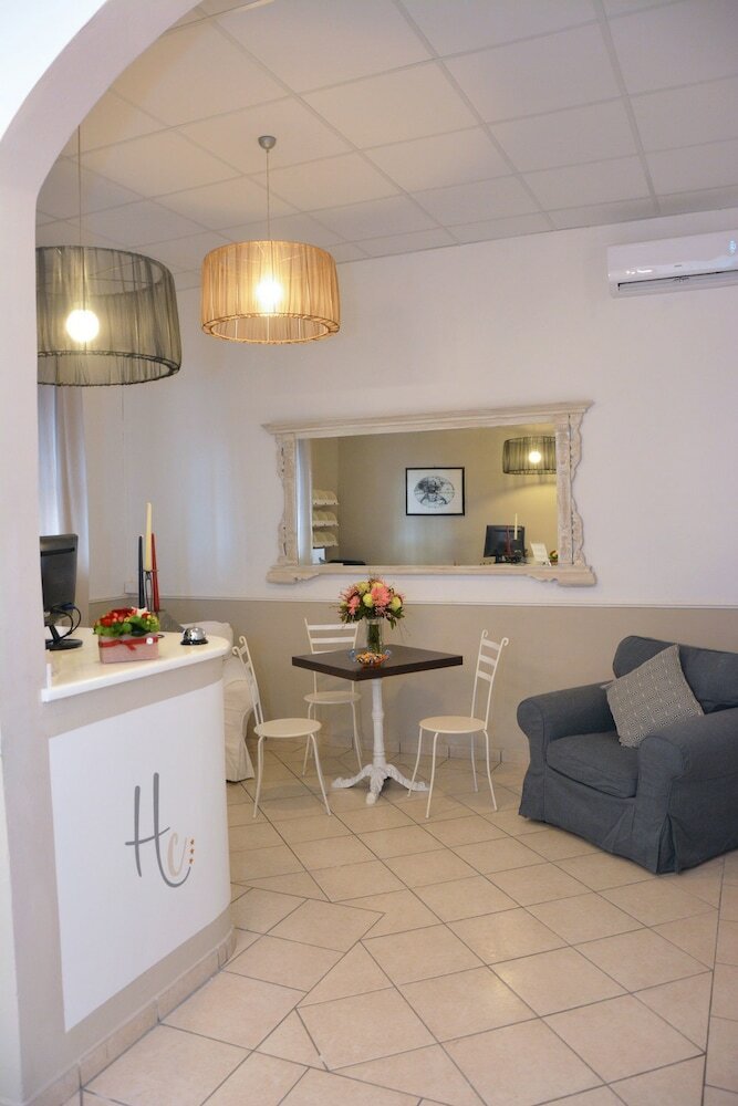 City Hotel