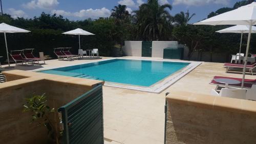 Trilocale Piscina E Doppio Giardino 6