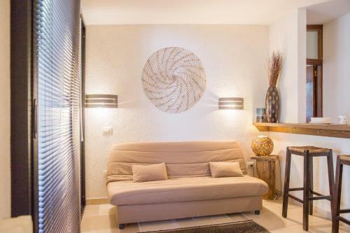 La Villa Apartments