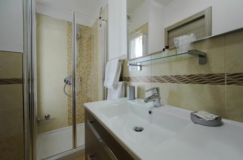 Apartamento Moderno Appartamento Al Centro Torri