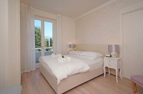 Villa Sabine: New Modern Villa With Private Pool