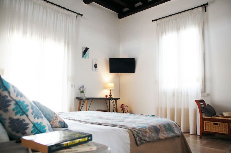 Hostal Palazzo Bianchi Domus Holidays