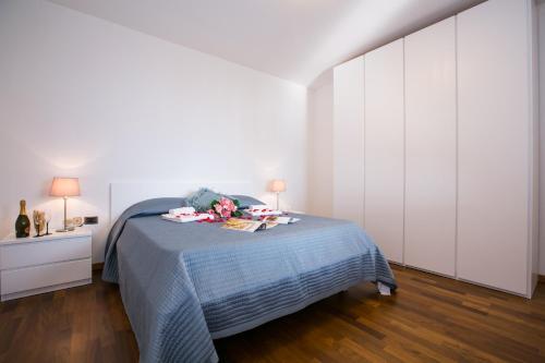 Tremezzo Villa Sleeps 12 Pool