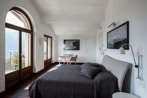 Tremezzo Villa Sleeps 10 Pool Air Con