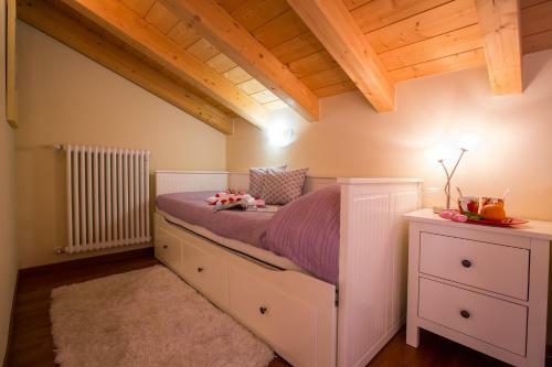 Tremezzo Apartment Sleeps 6 Pool Air Con