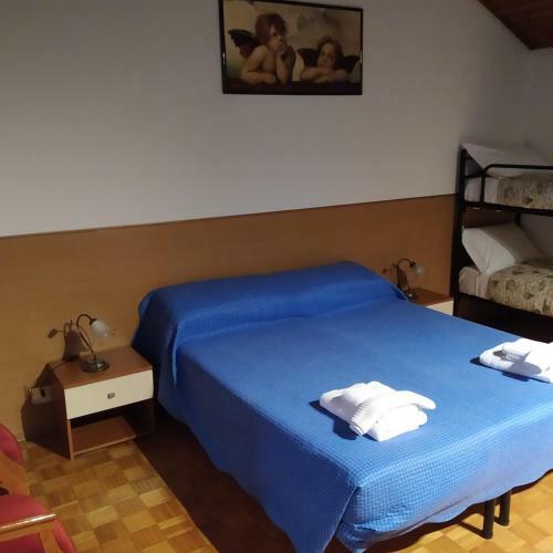 Hostal Alloggio Ponte Dei Cavalleggeri