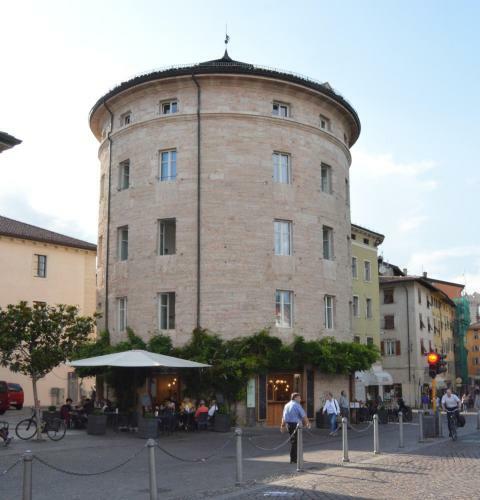 Hostal Torrione Trento