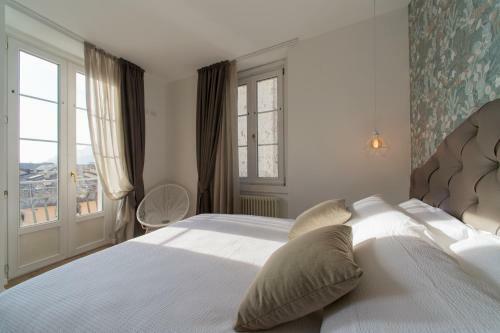 Bed & Breakfast Lainez Rooms & Suites