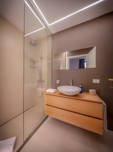 Bed & Breakfast Lainez Rooms & Suites