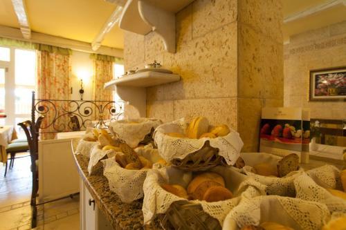 Sartori's Hotel