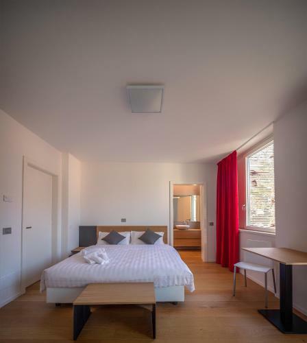 Hostal La Villa - Luxury Guest House