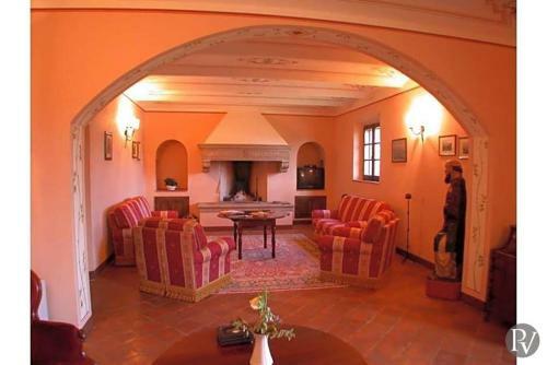 Siena Villa Sleeps 24 Pool Air Con Wifi