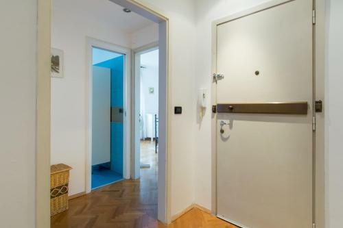 Trieste Buonarroti Seaview Apartment