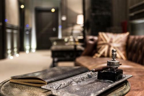 Hostal Forvm Luxury Experience