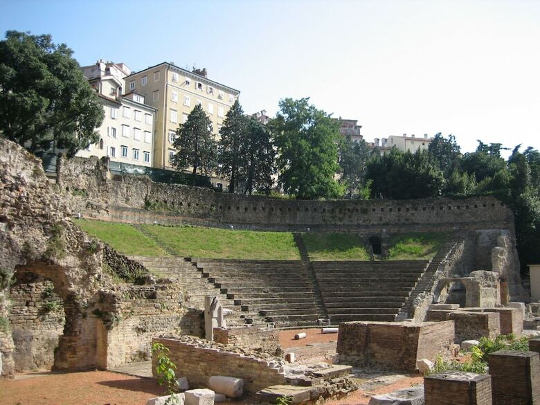 Apartamento Residence Teatro Romano