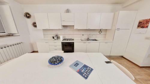 Apartamento Triestevillas Imbriani, Hyper Central Duplex, Rooftop View, 4+2 Guests