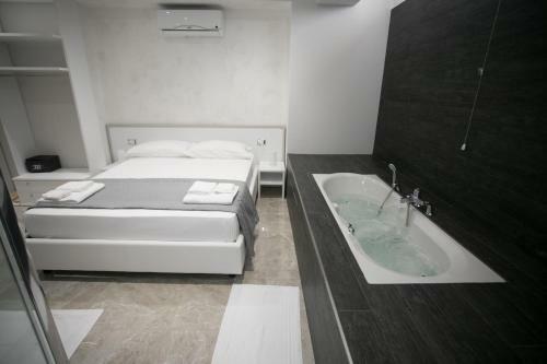 Hostal Tropea Luxury & Charm