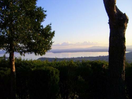 Tuoro Sul Trasimeno Villa Sleeps 8 Pool Wifi