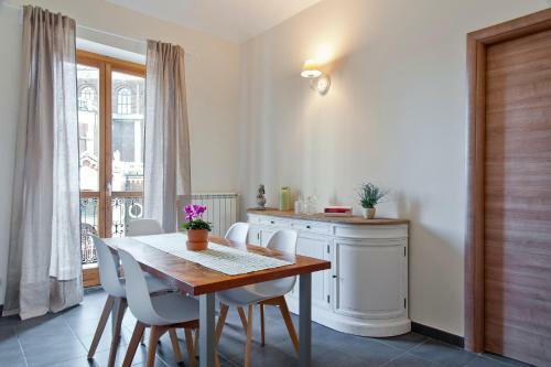 Hostal To 91 Home