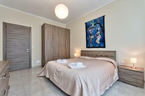 Rivoli Roomy Apartment