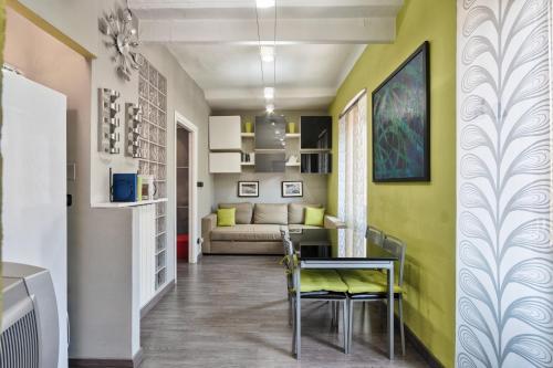 San Salvario Stylish Apartment