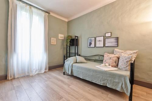 Duomo & Palazzo Reale Charming Apartment