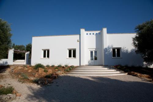 Ugento Villa Sleeps 12 Pool Air Con Wifi