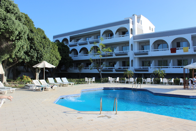 Hotel Happy Days