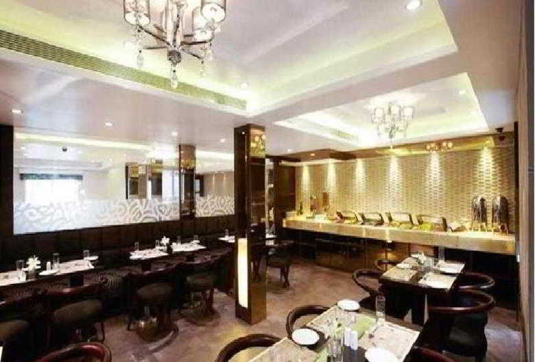Hotel Suba Palace